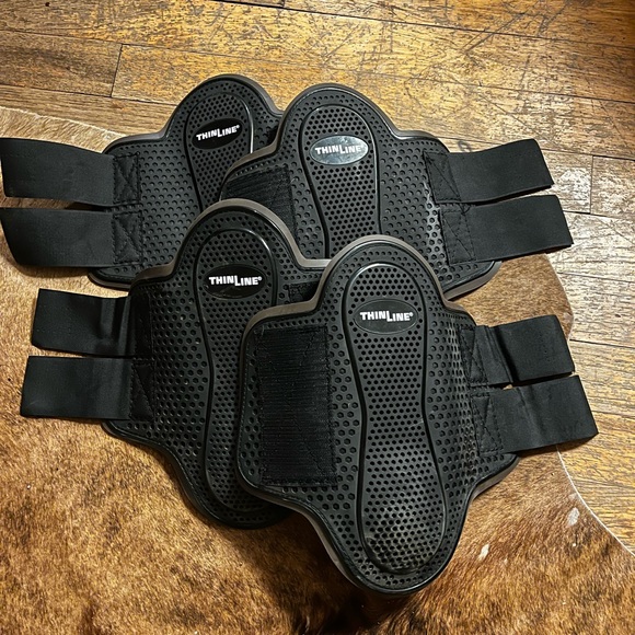 thinline Other - Set of 4 thin line closed front splint horse boots size FULL